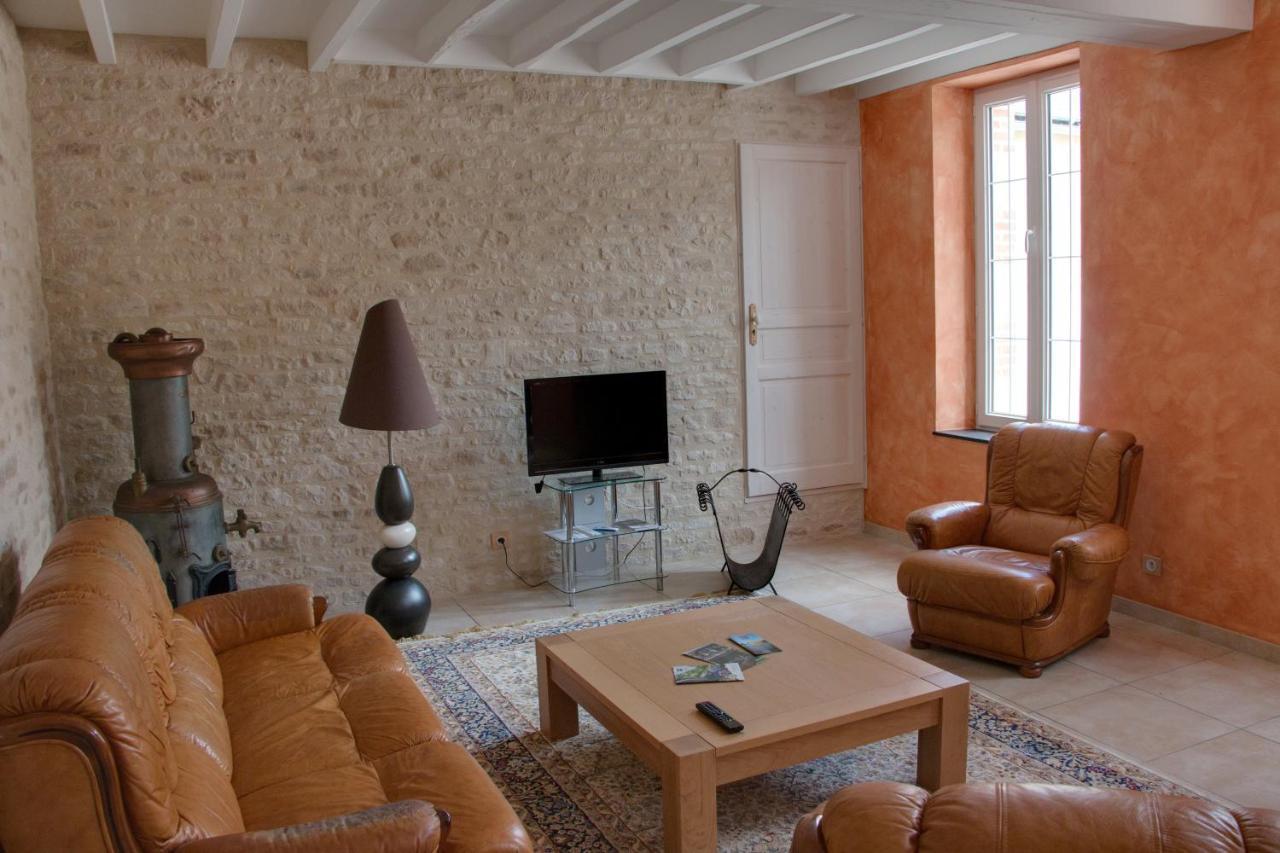 Gite De Villaine Theillay Exterior foto